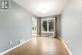 4656 Ogilvie Walk Crescent in Ottawa, ON - Building Photo - Building Photo