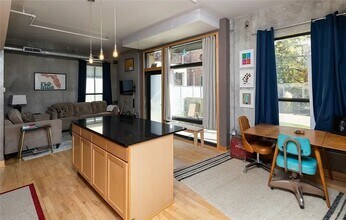 119 E 4th St in Des Moines, IA - Foto de edificio - Building Photo