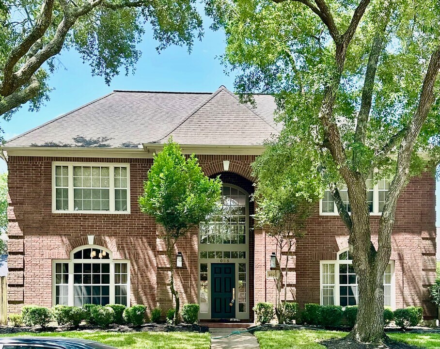 4023 Bountiful Crest Ln in Sugar Land, TX - Building Photo