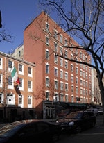 79 MacDougal St in New York, NY - Building Photo
