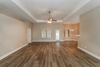 8679 Courtly Cir S in Olive Branch, MS - Foto de edificio - Building Photo