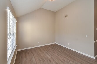 4140 Clarks Tr in Douglasville, GA - Building Photo - Building Photo