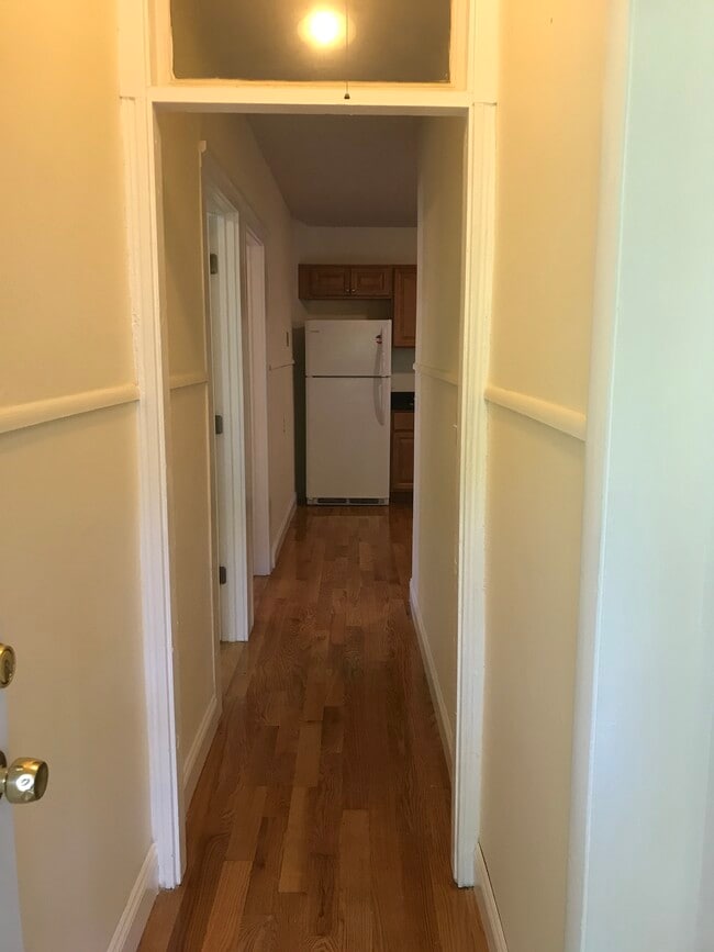 6-8 Spaulding Street, Unit 8-1 in Lowell, MA - Foto de edificio - Building Photo