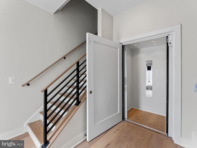 property at 2015 Tysons Ridgeline Rd