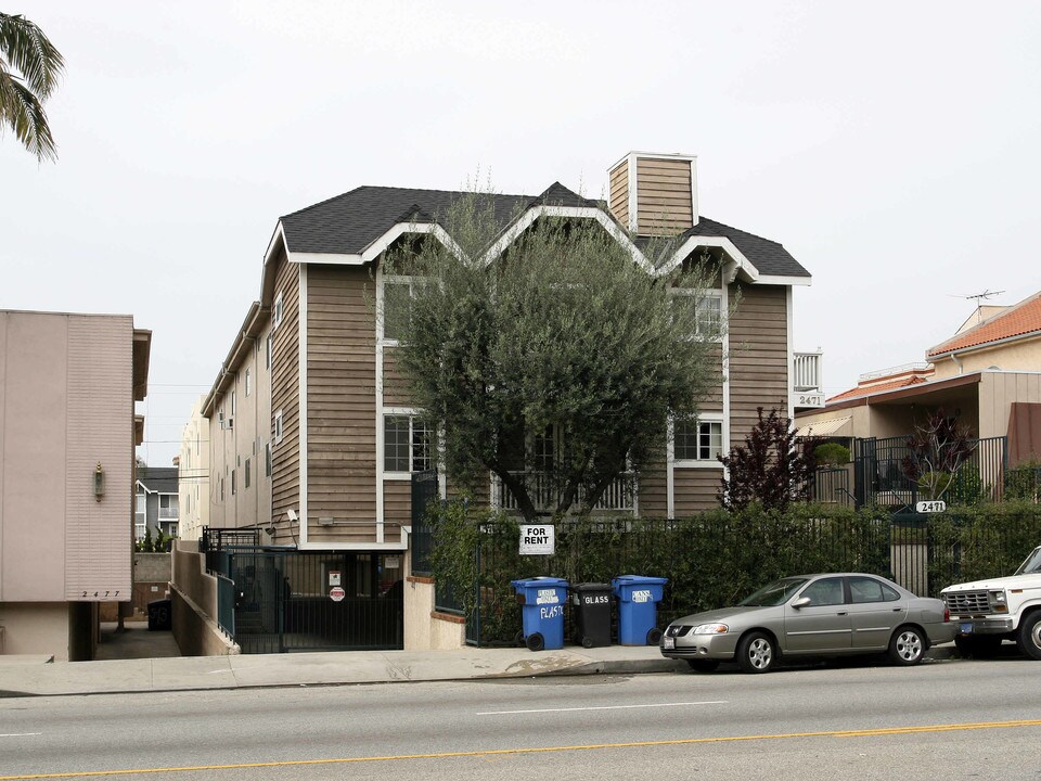 2471 Sawtelle Blvd in Los Angeles, CA - Building Photo