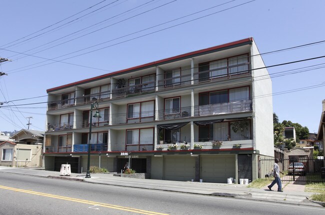 Stacy Arms Apartments in Oakland, CA - Foto de edificio - Building Photo