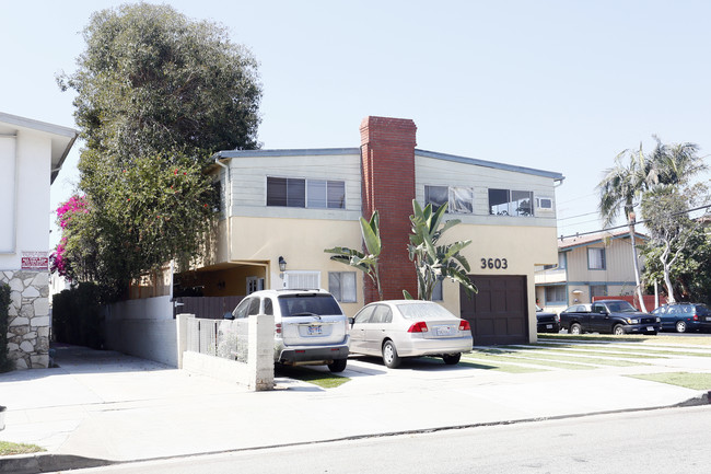 3603 Mentone Ave in Los Angeles, CA - Building Photo - Building Photo