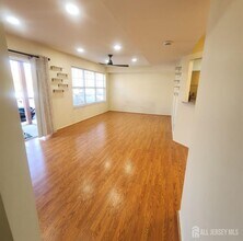 1301 Plymouth Rd in North Brunswick, NJ - Building Photo - Building Photo