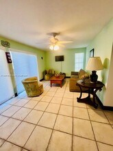 202 W Canal Dr in Key Largo, FL - Building Photo - Building Photo