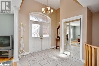 46 Jewel House Ln in Barrie, ON - Building Photo - Building Photo