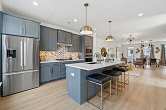 15360 Oasis Sun Aly in Midlothian, VA - Foto de edificio - Building Photo