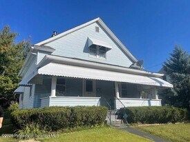 147 2nd St in Old Forge, PA - Building Photo