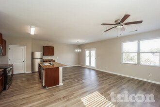 7156 Tanger Blvd in Riverdale, GA - Building Photo - Building Photo