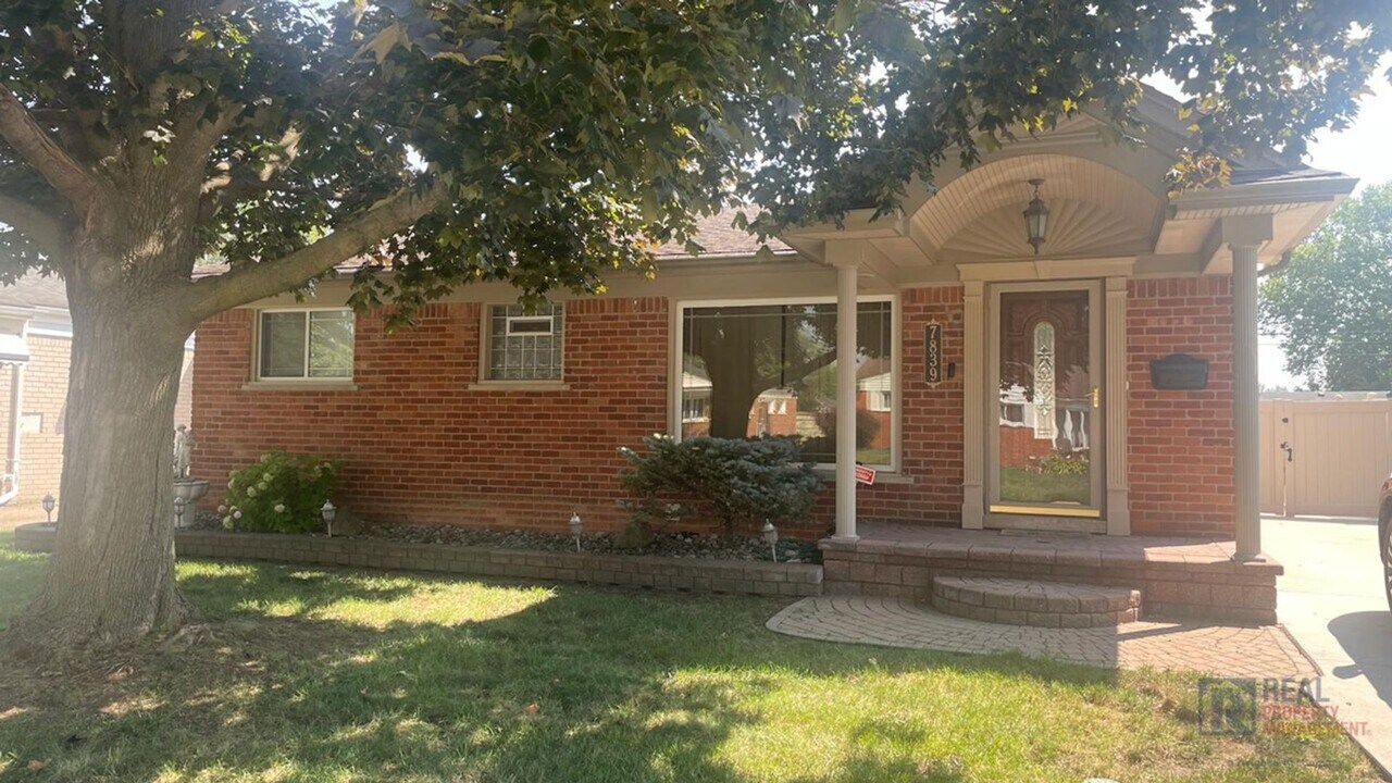 7839 Sloan St in Taylor, MI - Foto de edificio