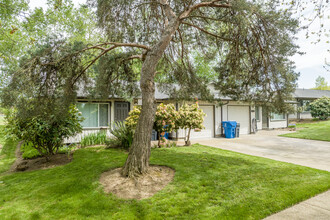 The Stonecreek Duplexes in Salem, OR - Building Photo - Building Photo