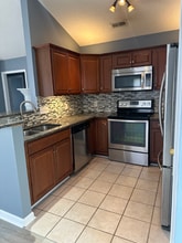 3001 Satterfield Dr in Greenville, NC - Building Photo - Building Photo