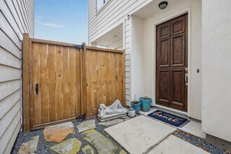 9030 Laverne Cres in Houston, TX - Building Photo - Building Photo