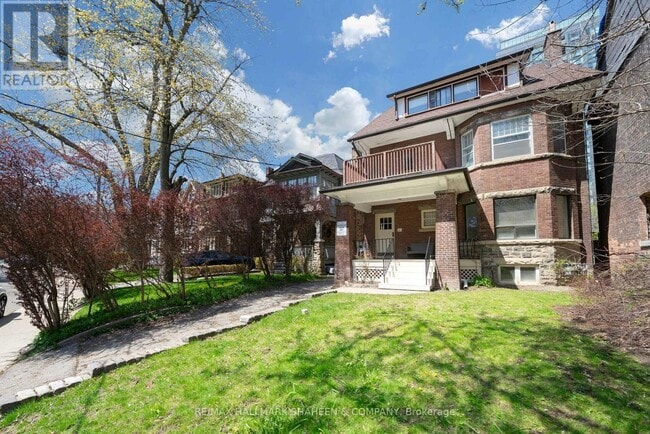 property at 16 Foxbar Rd