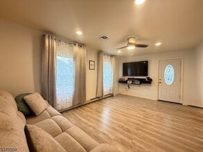 43 Sterling St in Franklin, NJ - Building Photo - Building Photo