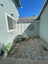 1900 E Minaret Cir in Reno, NV - Building Photo - Building Photo