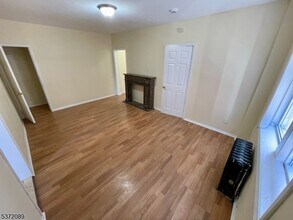 333 Valley St in South Orange, NJ - Building Photo - Building Photo