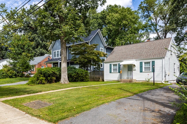 Apartments for rent in South Kensington, MD