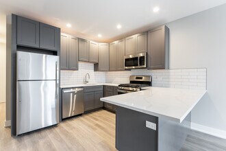 1725 N Honore St in Chicago, IL - Foto de edificio - Building Photo