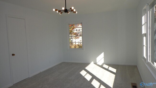 112 Drake Ave SW in Huntsville, AL - Building Photo - Building Photo