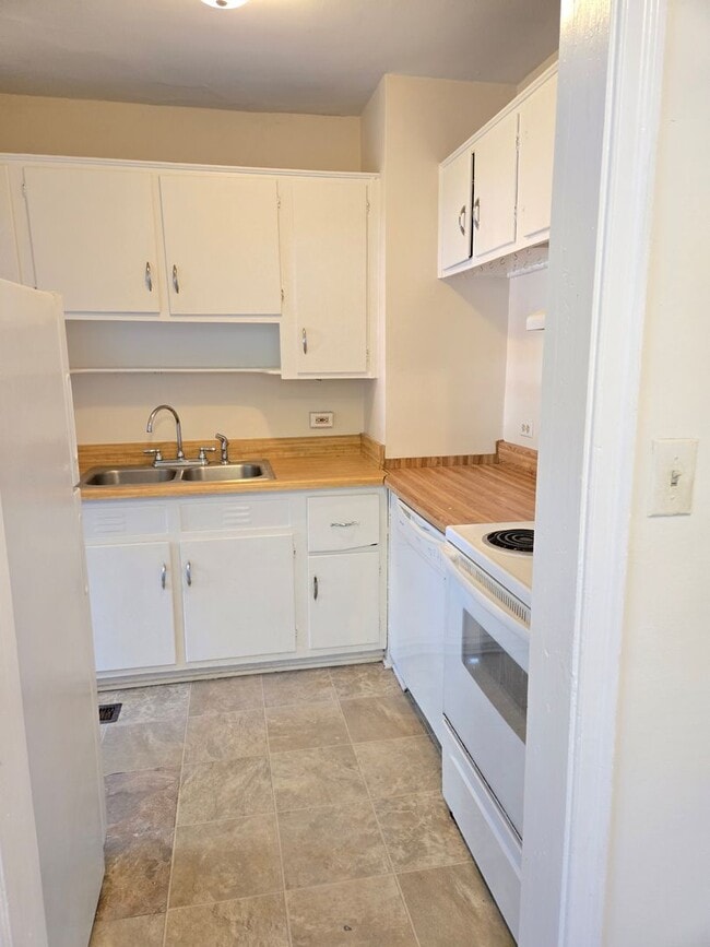 1633-1635 Enoree Ave in Columbia, SC - Building Photo - Building Photo