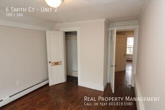 6 Smith Ct in Farmington, NH - Building Photo - Building Photo