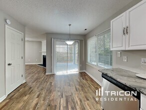 4213 Ivy Hill Rd in Raleigh, NC - Building Photo - Building Photo