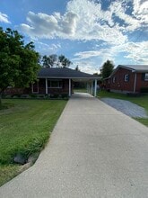 320 Port William Ln in Carrollton, KY - Building Photo - Building Photo