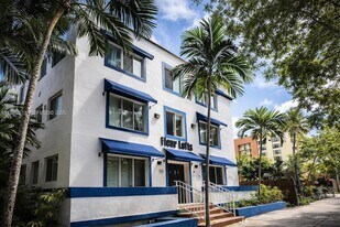 1021 NW 3rd St in Miami, FL - Building Photo