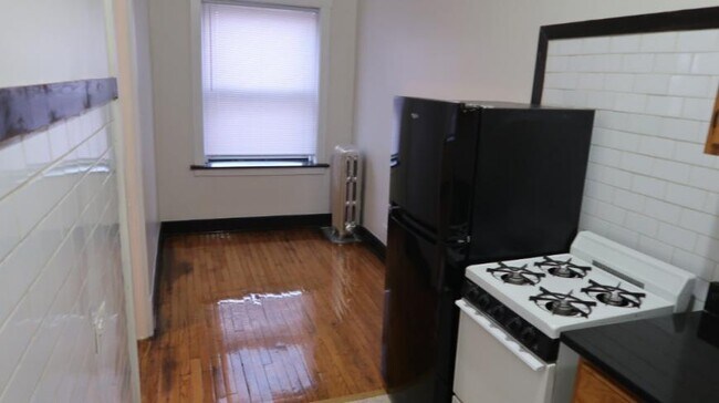 4354 N Elston Ave in Chicago, IL - Building Photo - Building Photo