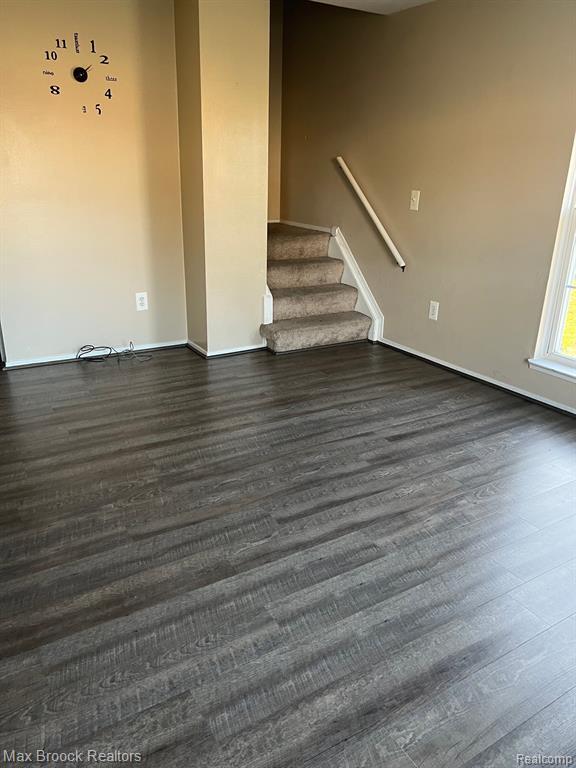 35129 Terrybrook Dr in Sterling Heights, MI - Building Photo - Building Photo