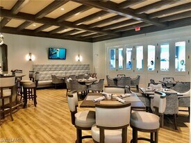 2720 Cypress Trace Cir in Naples, FL - Building Photo