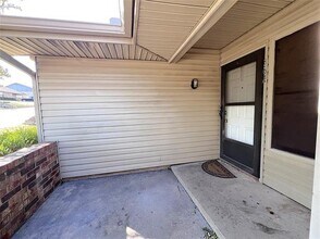 1106 Curtis Dr in Weatherford, TX - Building Photo - Building Photo