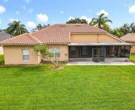 3612 Northwoods Dr in Kissimmee, FL - Building Photo - Building Photo