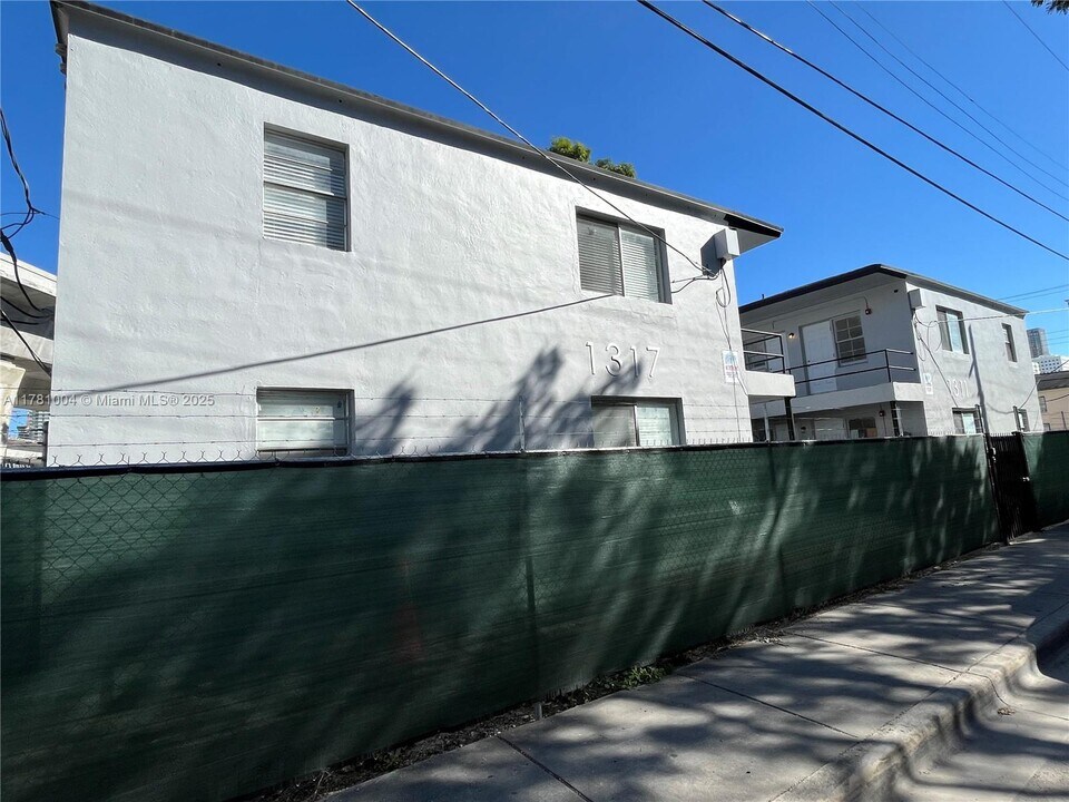 1317 NW 2nd Ave in Miami, FL - Building Photo