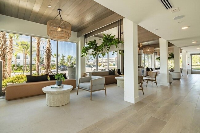 11929 Pioneers Way, Unit C3 in Orlando, FL - Building Photo - Building Photo