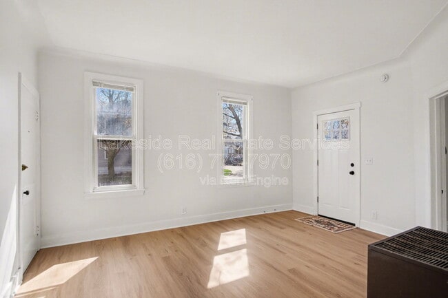 1101 Dayton St SW in Grand Rapids, MI - Building Photo - Building Photo