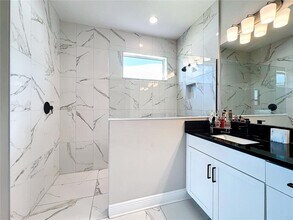 5559 Trevesta Pl in Palmetto, FL - Building Photo - Building Photo