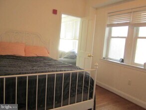 133 S 18th St in Philadelphia, PA - Building Photo - Building Photo