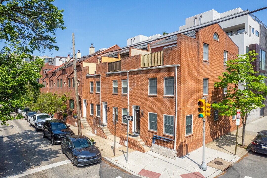 Logan Court Condos in Philadelphia, PA - Building Photo