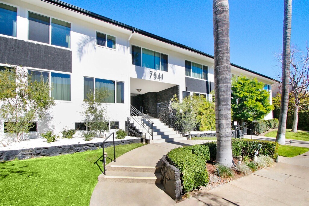 7941 Selma Apartments Los Angeles, CA Apartments For Rent