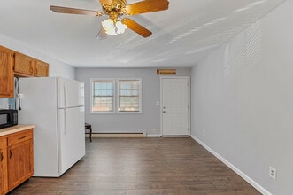 123 Murderkill Ave in Frederica, DE - Building Photo - Building Photo