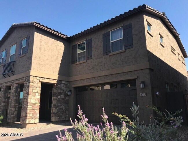 4715 E Nocona Ln in Phoenix, AZ - Building Photo - Building Photo