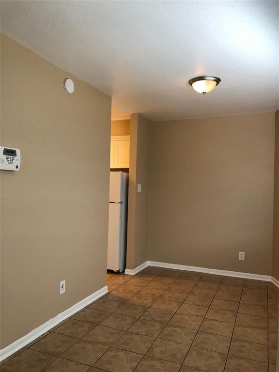1518 Wirt Rd in Houston, TX - Foto de edificio - Building Photo