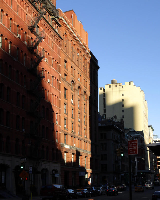 Tribeca Owners Corp. in New York, NY - Foto de edificio - Building Photo