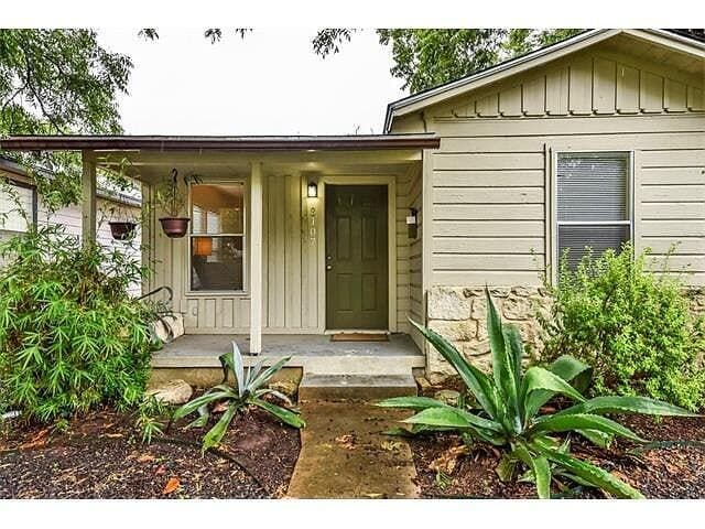 property at 3107 E 14th St